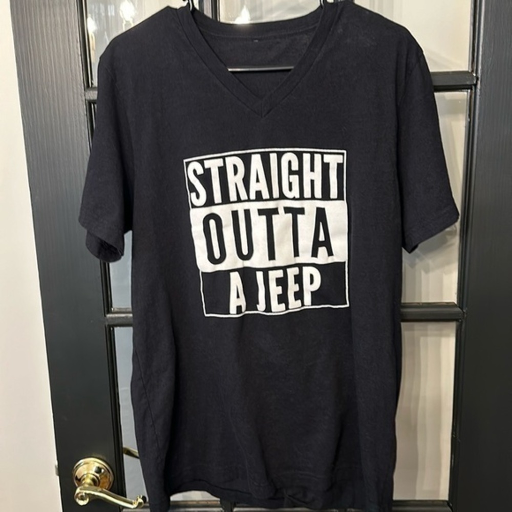 Jeep V Neck Tee Shirt Large